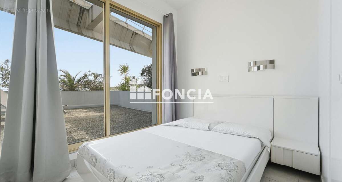 Appartement à VILLENEUVE-LOUBET