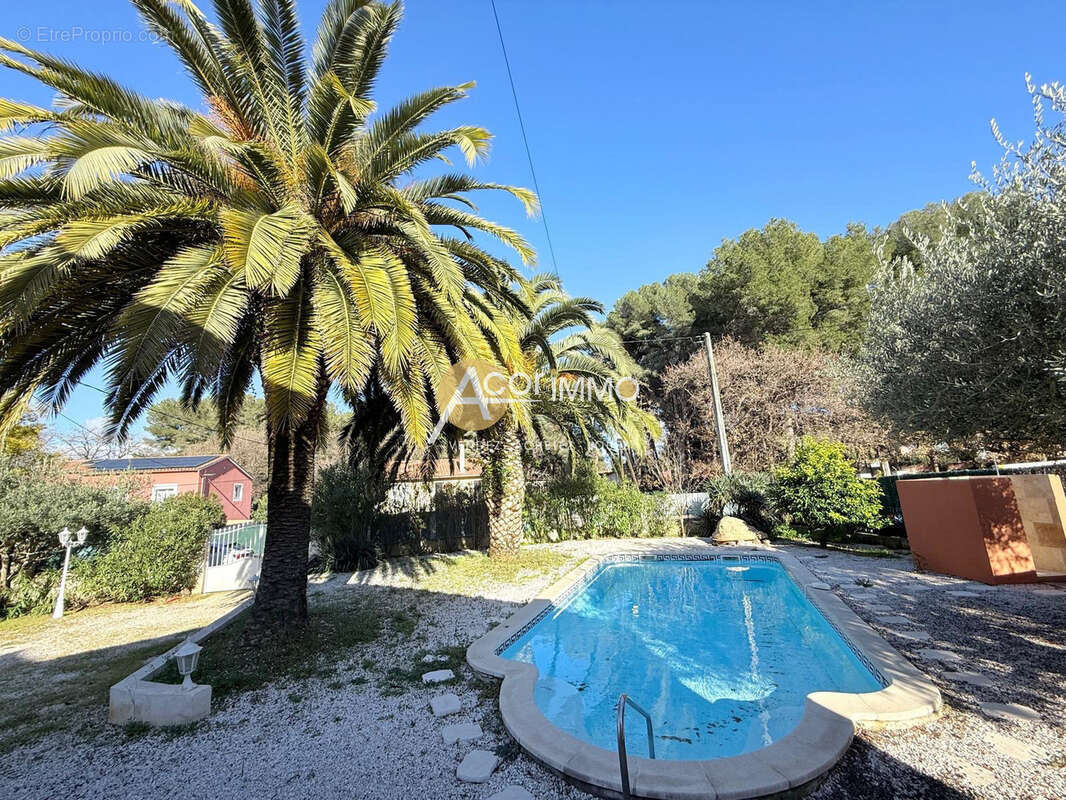 Maison à SIX-FOURS-LES-PLAGES
