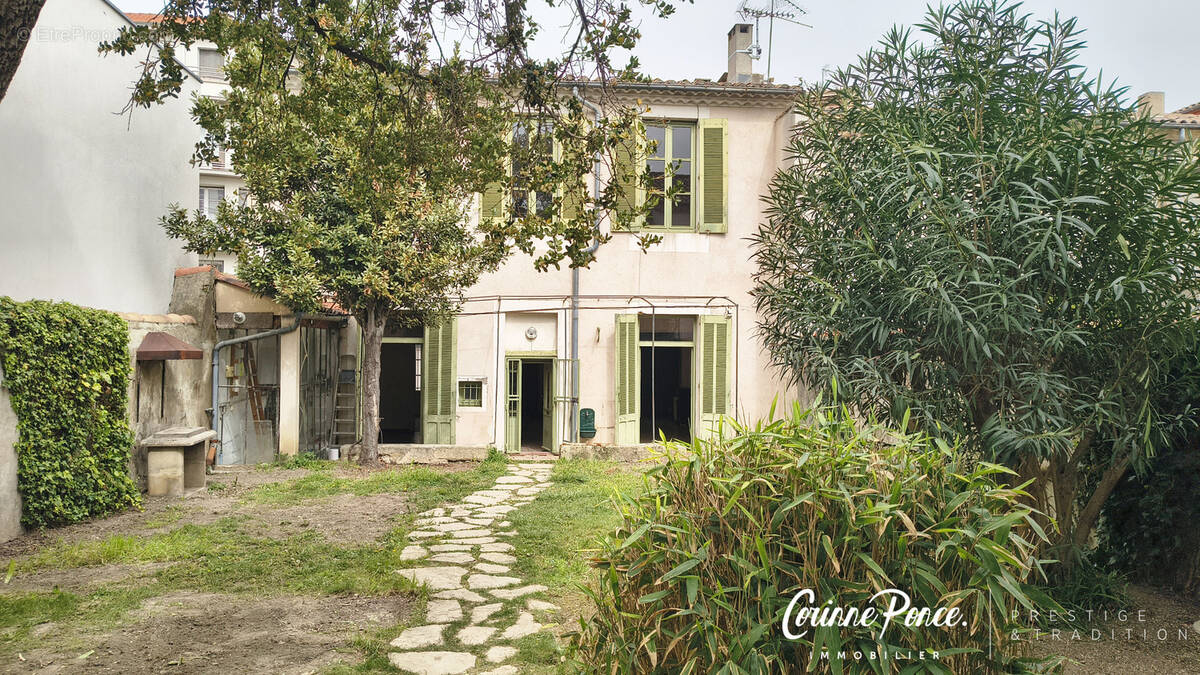 Maison à NIMES