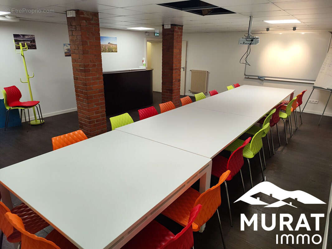 Commerce 220 m² à Clermont-Ferrand  - photo 2