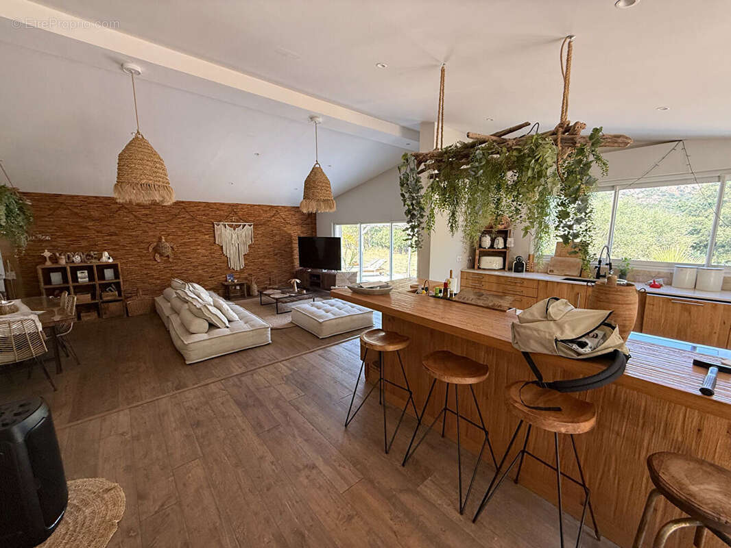Villa Roquebrune Sur Argens 4 pièce(s) 150 m2 - photo 17