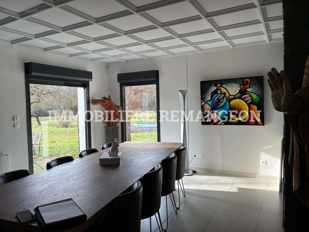 Maison à PIERREFITTE-SUR-SAULDRE