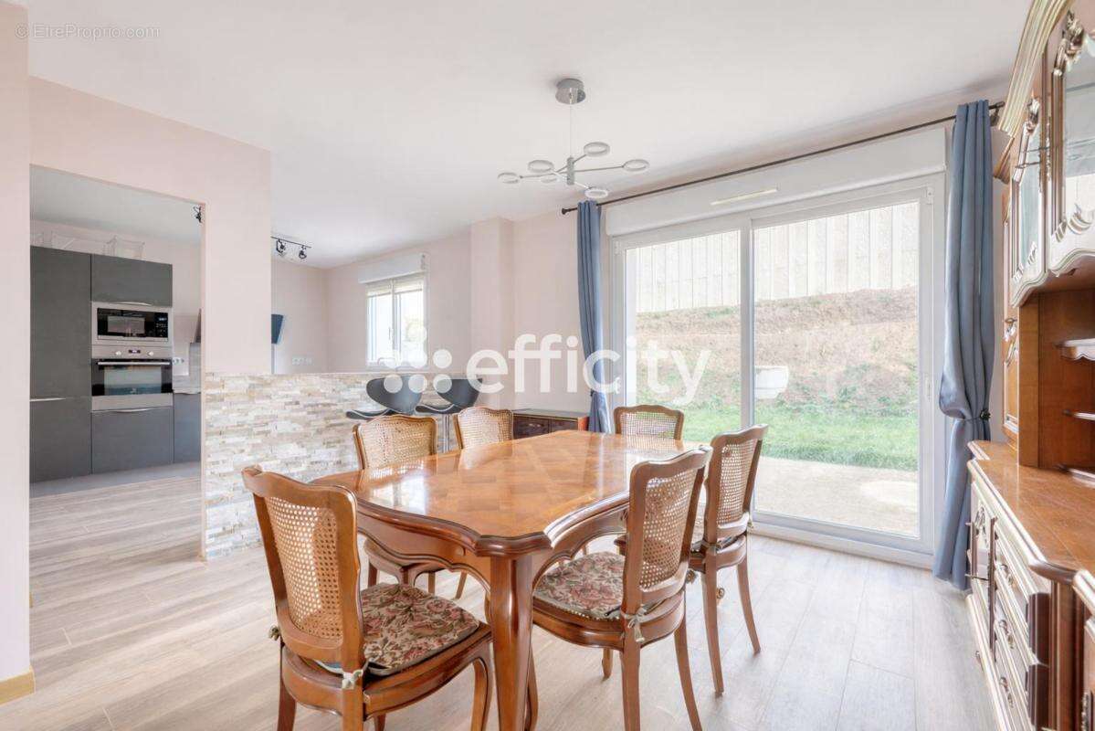 Maison à EPINAY-SUR-ORGE