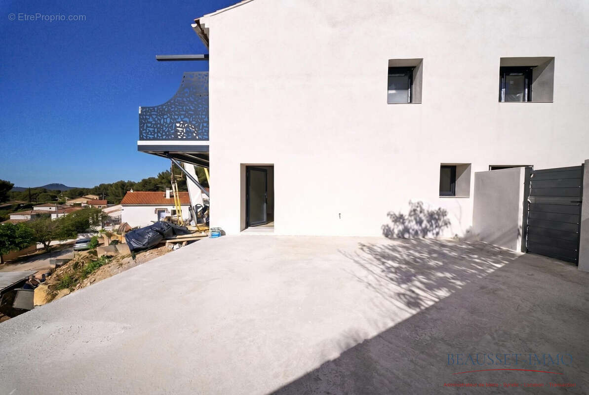 Terrasse - Appartement à LA CADIERE-D'AZUR
