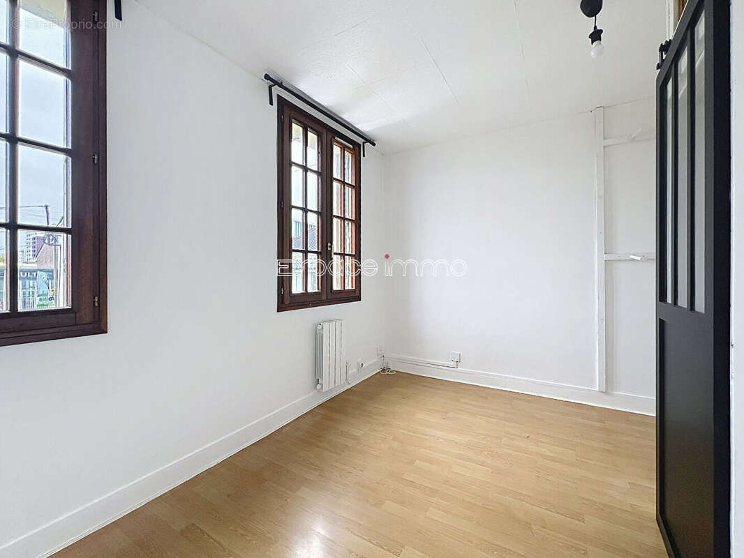 Maison à DEVILLE-LES-ROUEN