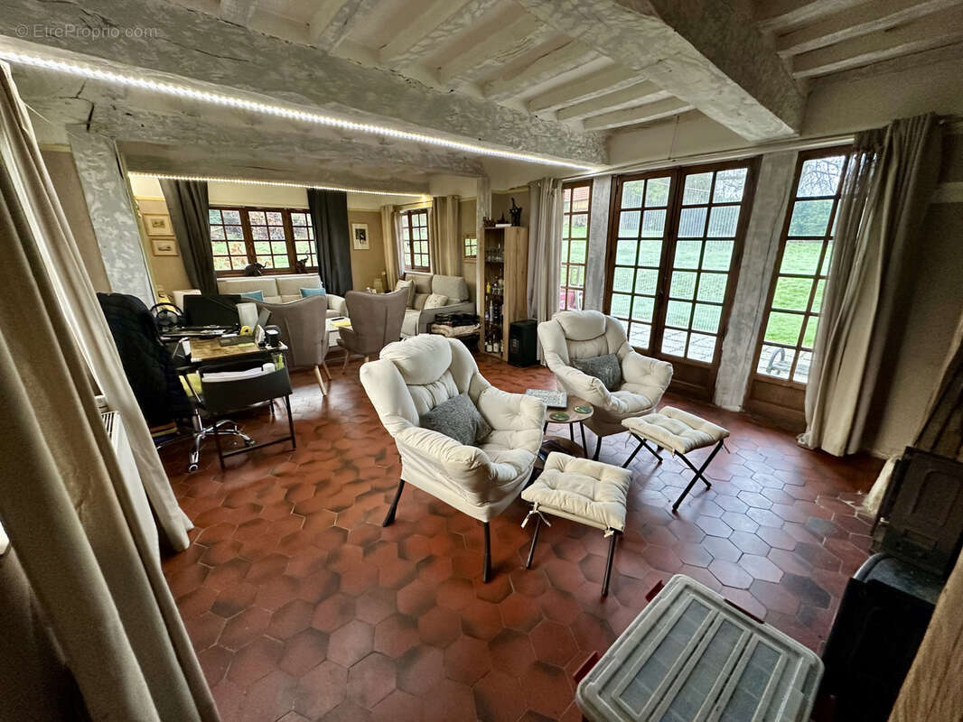 Maison à FREULLEVILLE