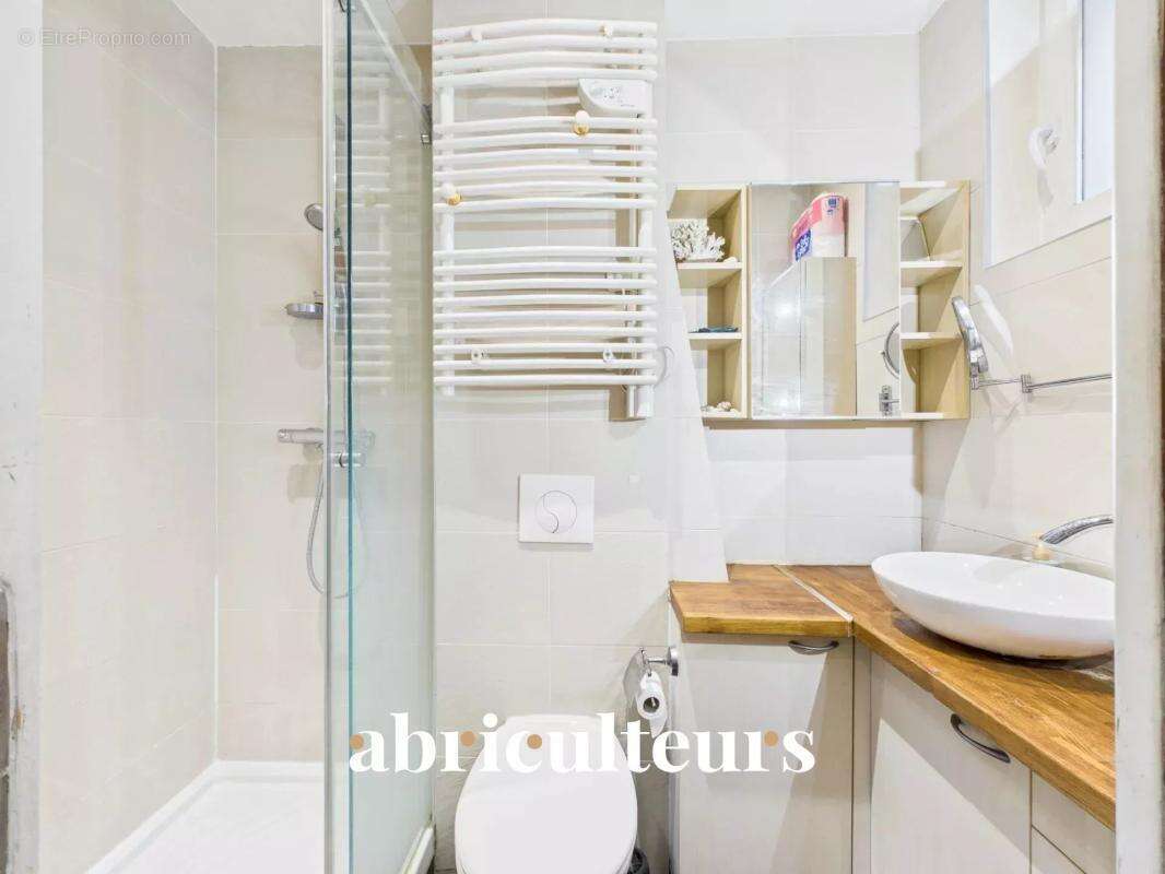 Appartement à PARIS-15E