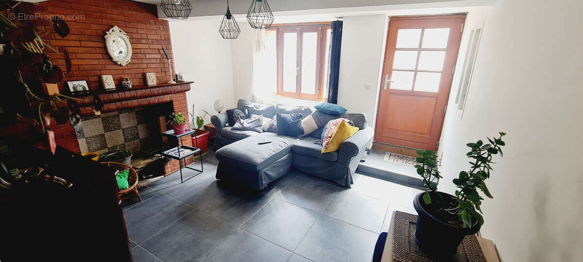 Maison à SAINT-SULPICE-SUR-LEZE