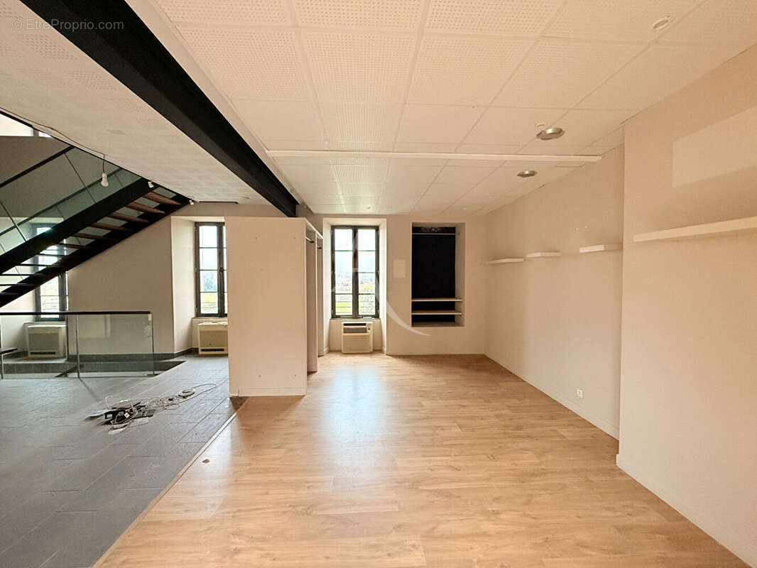 Maison à PUY-L'EVEQUE