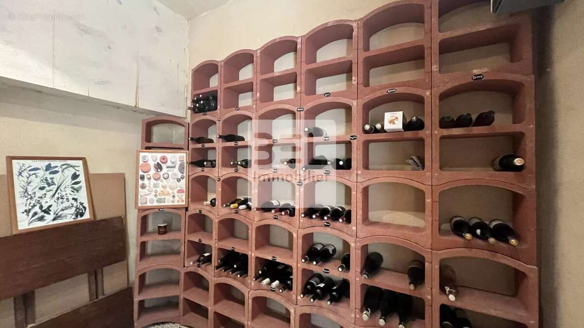 Maison à SAINT-VICTOR-LA-COSTE