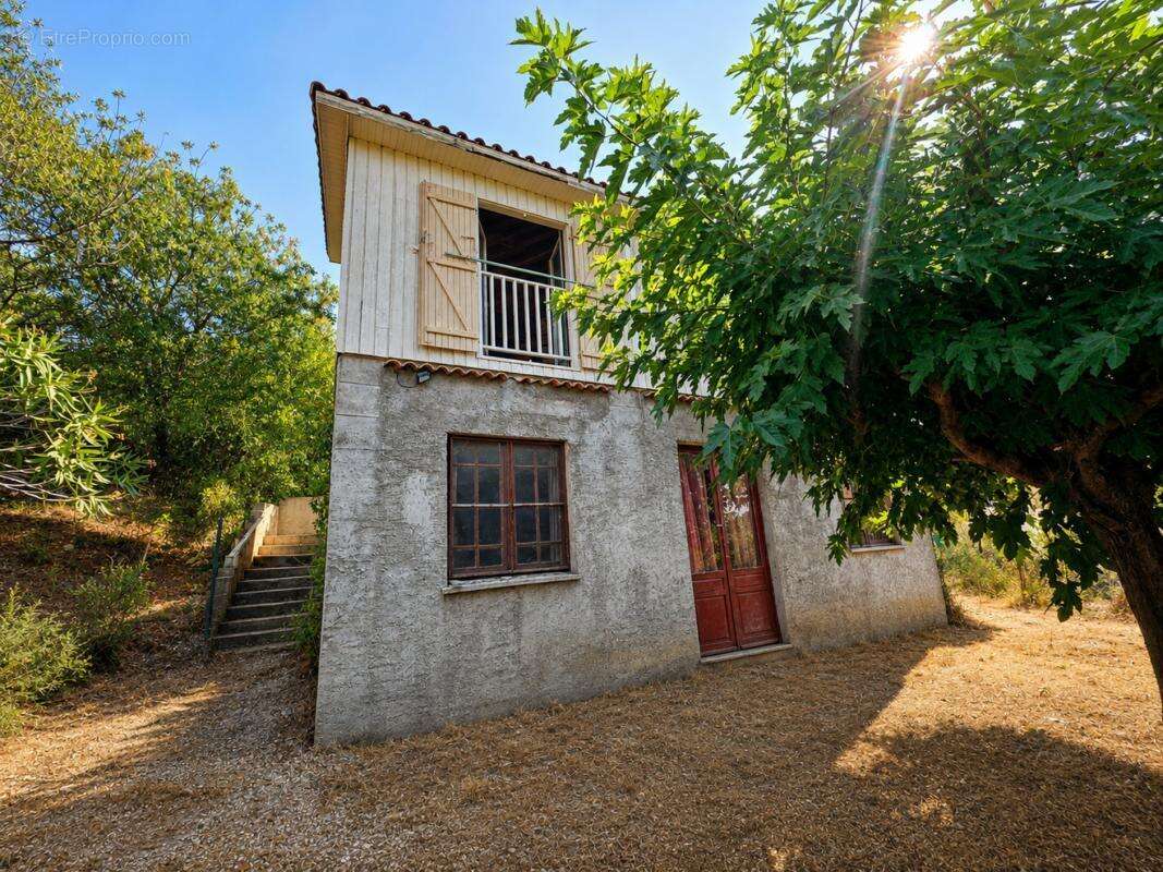 Maison 61 m² à Vailhauques  - photo 2