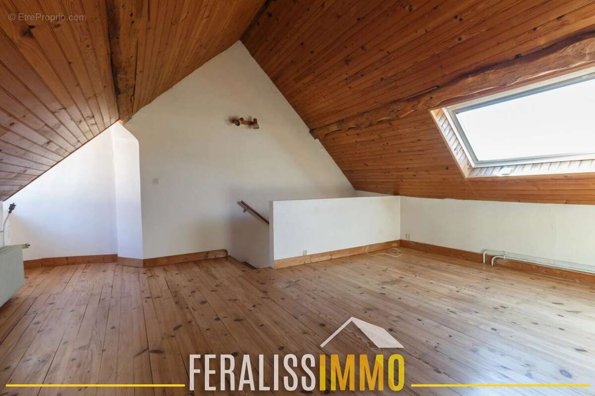 Maison à VAUX-SUR-SEINE