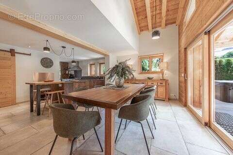 Maison 260 m² à Morzine  - photo 3
