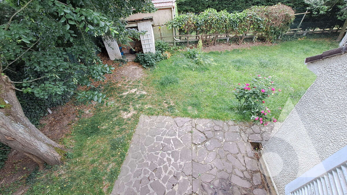Maison à SAINT-REMY-LES-CHEVREUSE