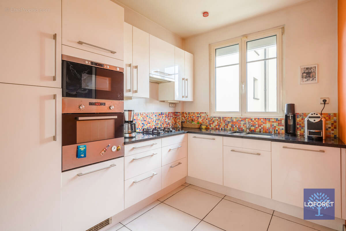 Maison à LES PAVILLONS-SOUS-BOIS