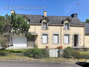 Maison à SAINT-JEAN-LA-POTERIE