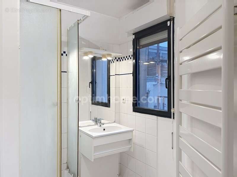 Appartement à PARIS-20E