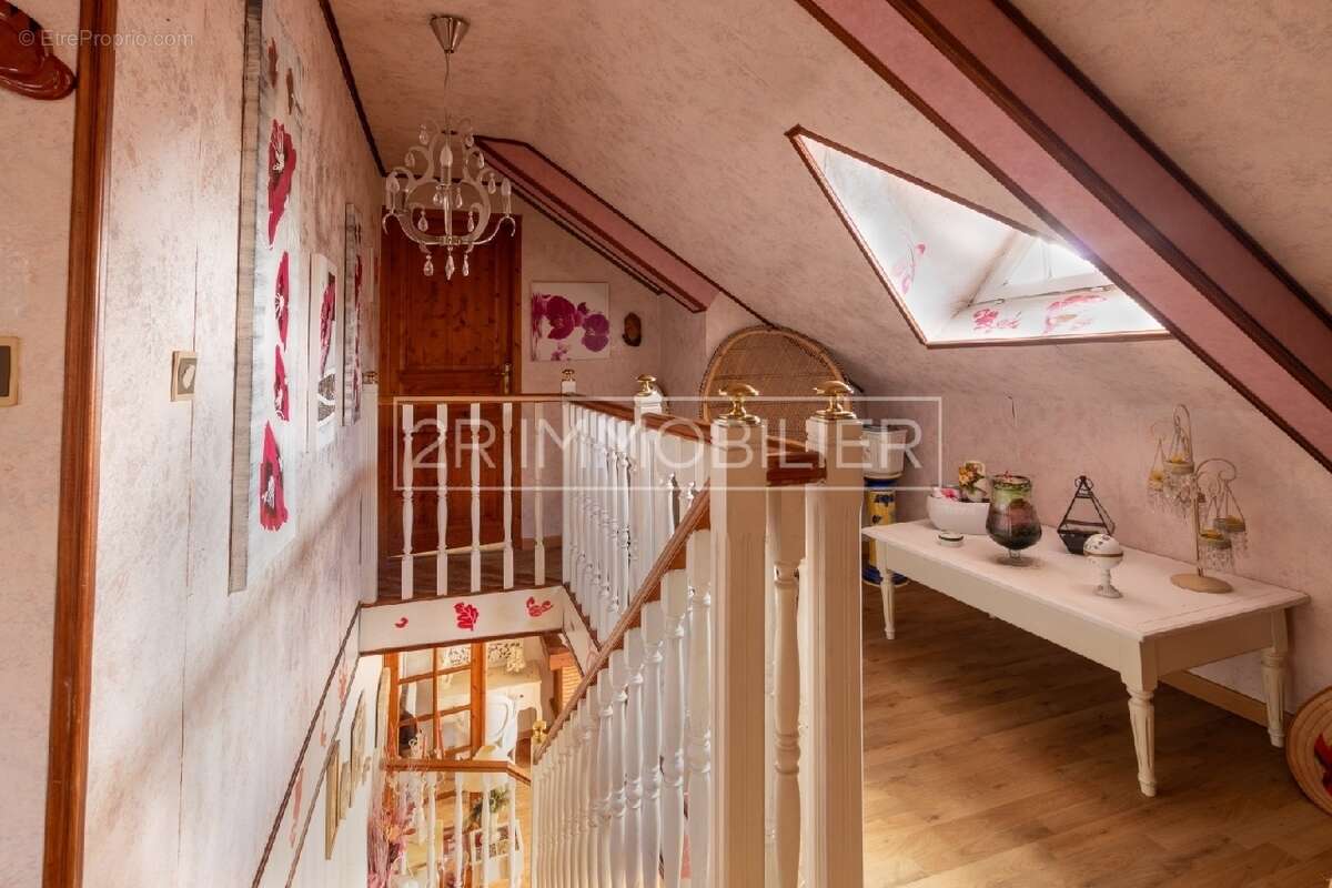 Maison à OZOIR-LA-FERRIERE