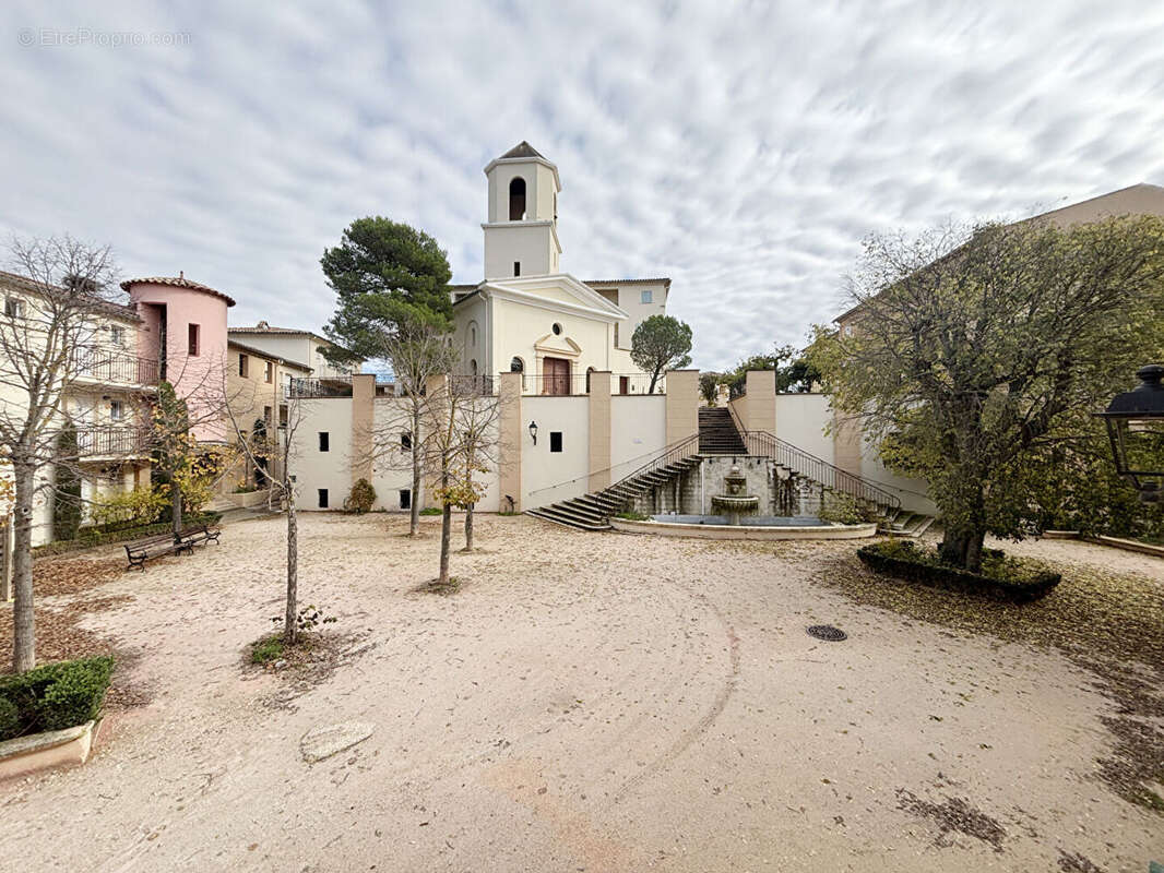 Appartement à MALLEMORT