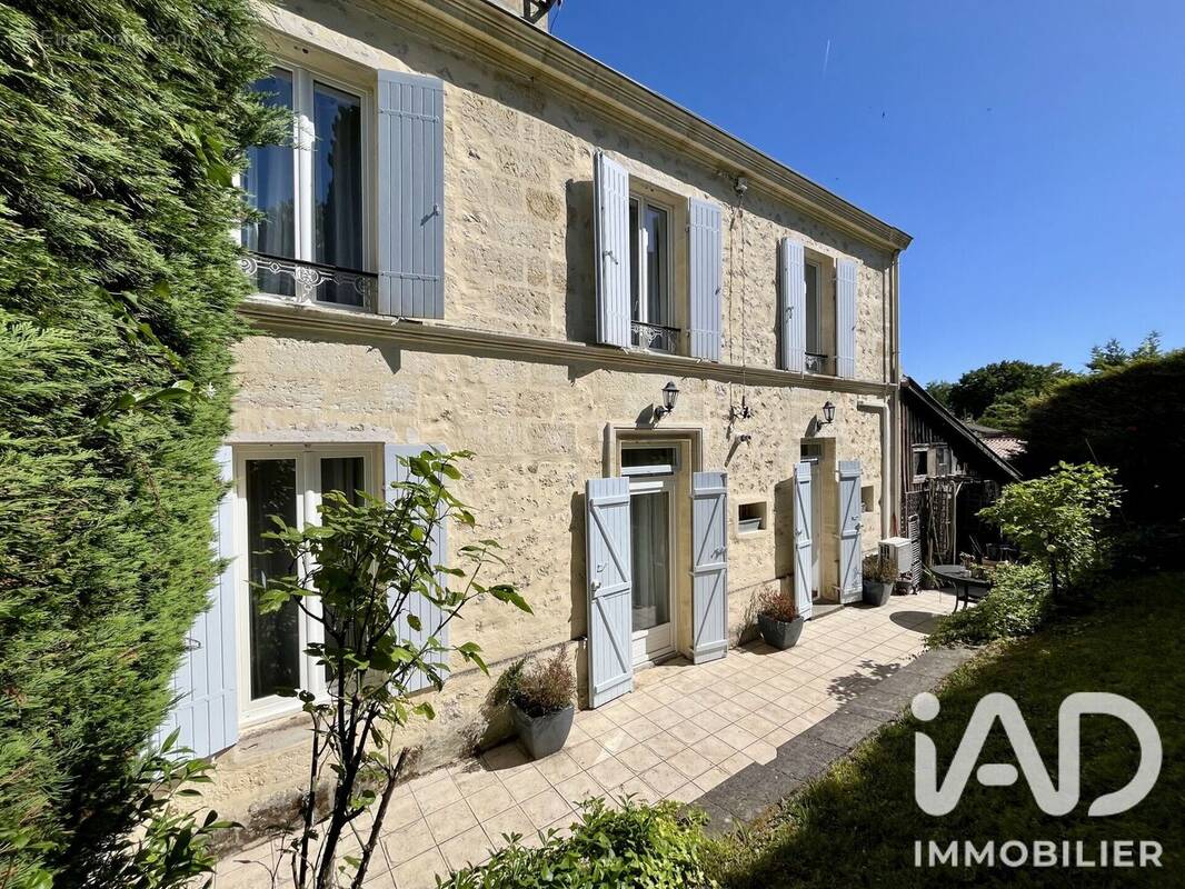 Photo 1 - Maison à CASTRES-GIRONDE