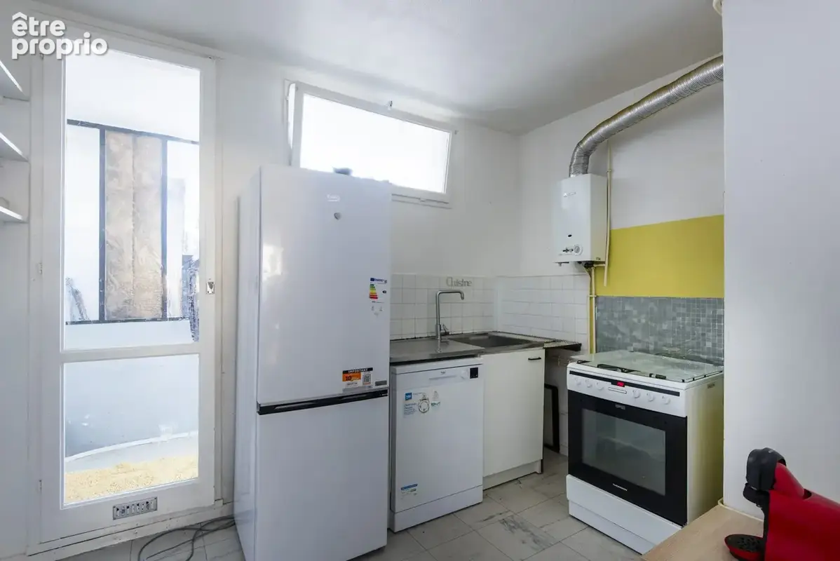 Appartement 3 pièces 62 m² à vendre à Salon-De-Provence (13300) - photo 3