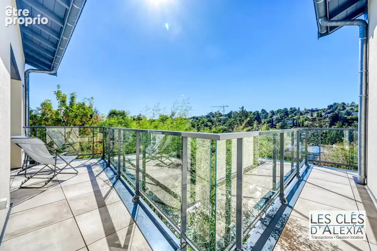 Saint-didier-au-mont-d’or — somptueuse maison contemporaine avec piscine  203 m²  terrain 2 134 m² - photo 12