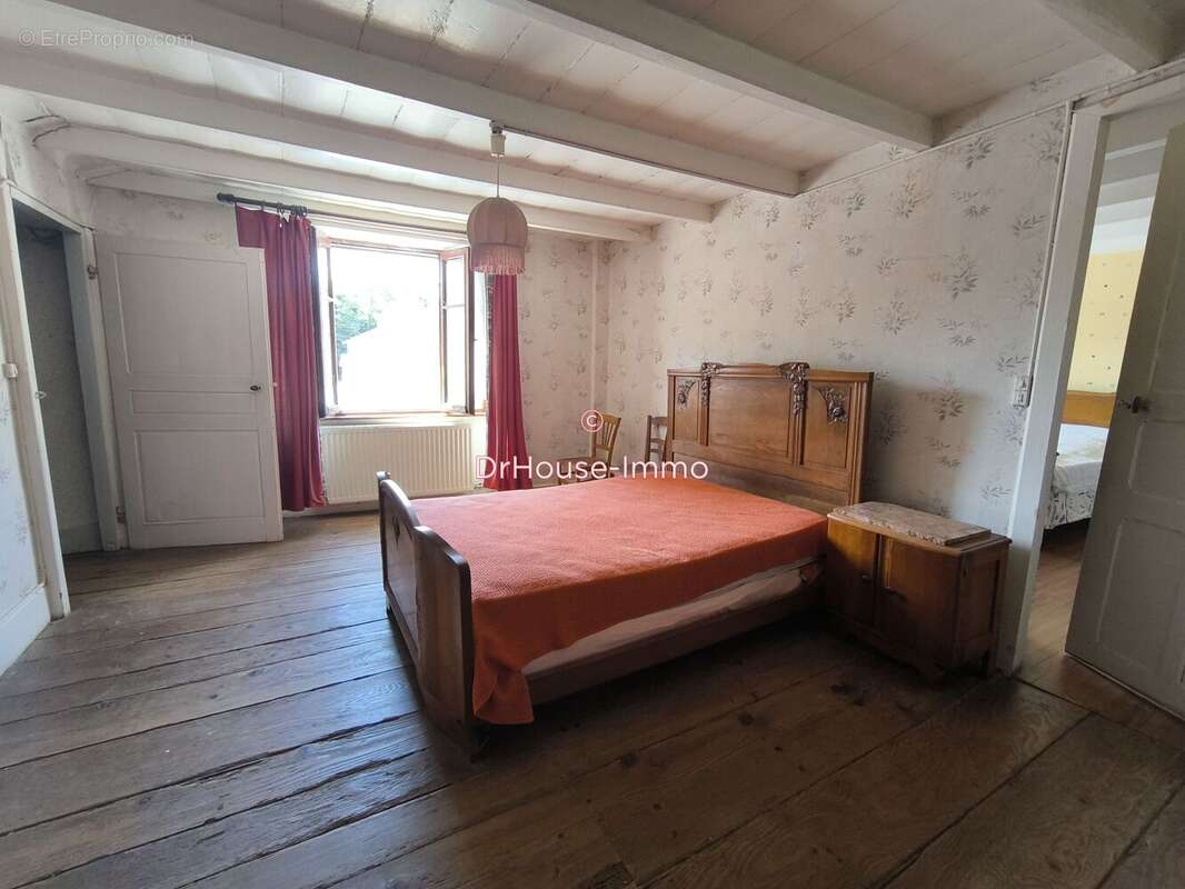 Maison 165 m² à Soye  - photo 4
