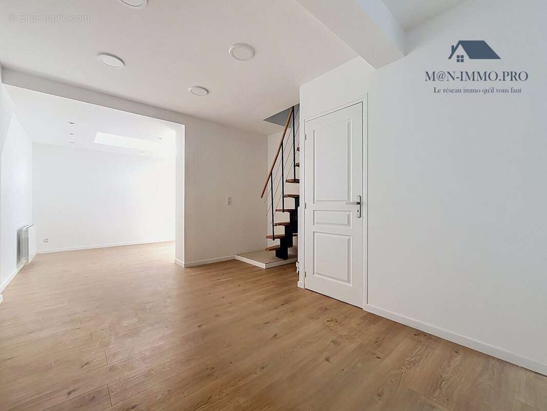 Maison 80 m² à Armentieres  - photo 6