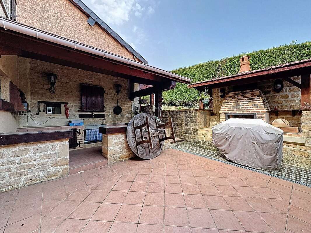 Maison à NOUVION-SUR-MEUSE