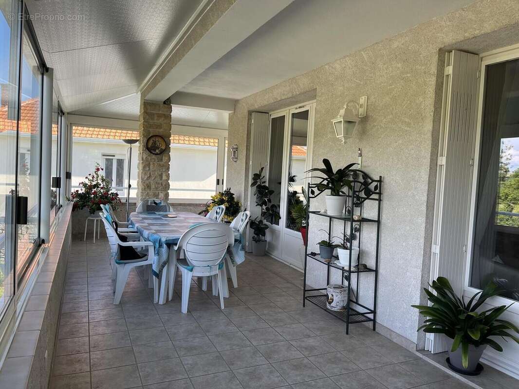 verranda - Maison à LACAPELLE-MARIVAL