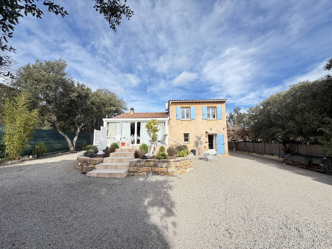 Maison à REGUSSE