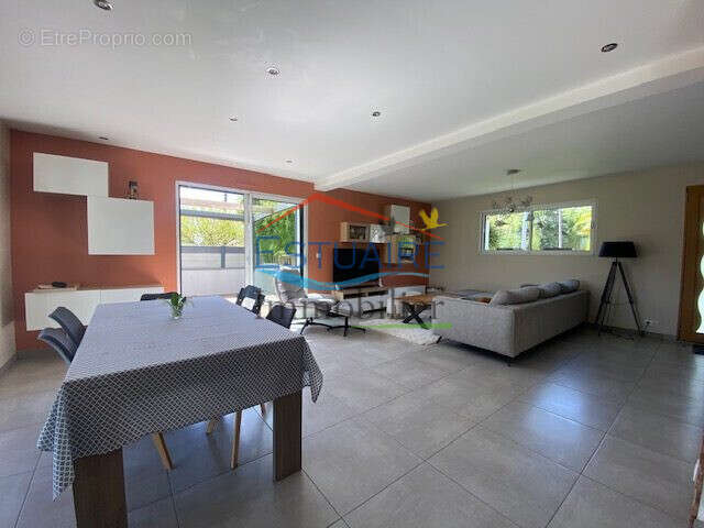 Maison à LA CHAPELLE-LAUNAY