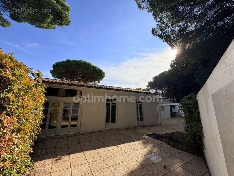 Maison à LE BOIS-PLAGE-EN-RE