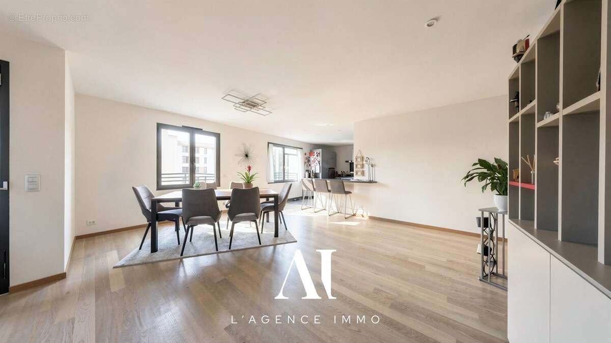 Appartement 133 m² à Saint-Genis-Pouilly  - photo 6