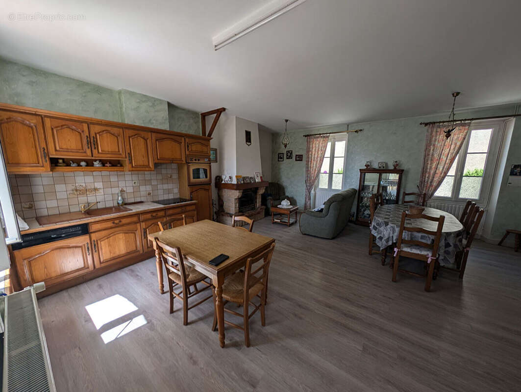 Maison à SEGRE