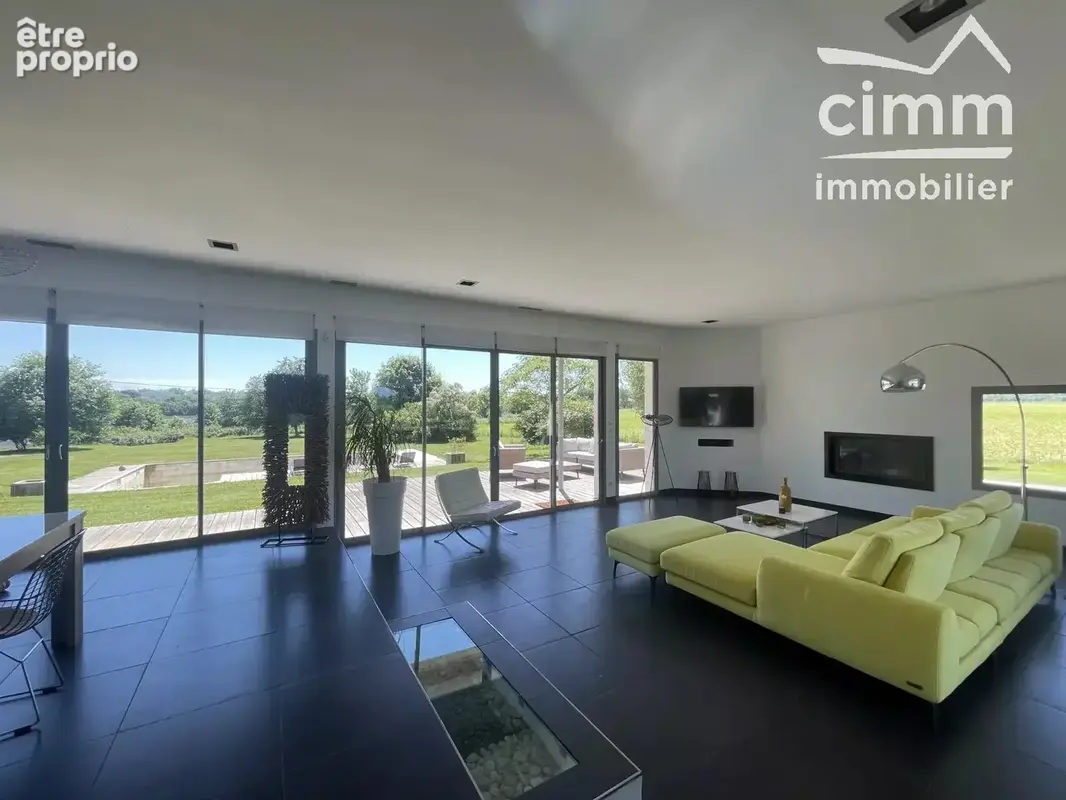 POUCHARRAMET —Villa d'architecte – 160 m² – Piscine – Parc de 3 500 m² – Vue campagne, lac et Pyrénées - photo 9