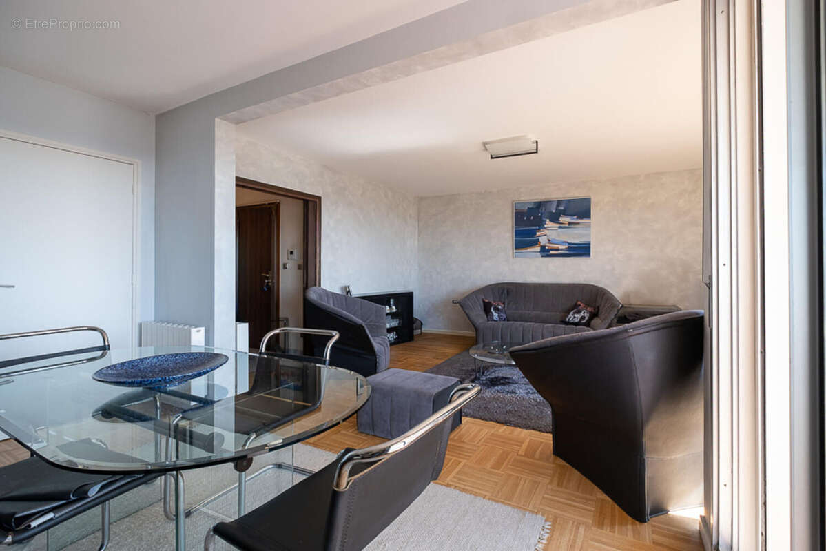 Photo 7 - Appartement à CALUIRE-ET-CUIRE