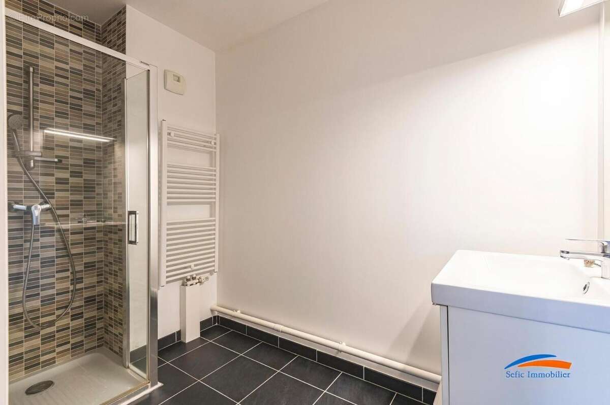   - Appartement à REIMS