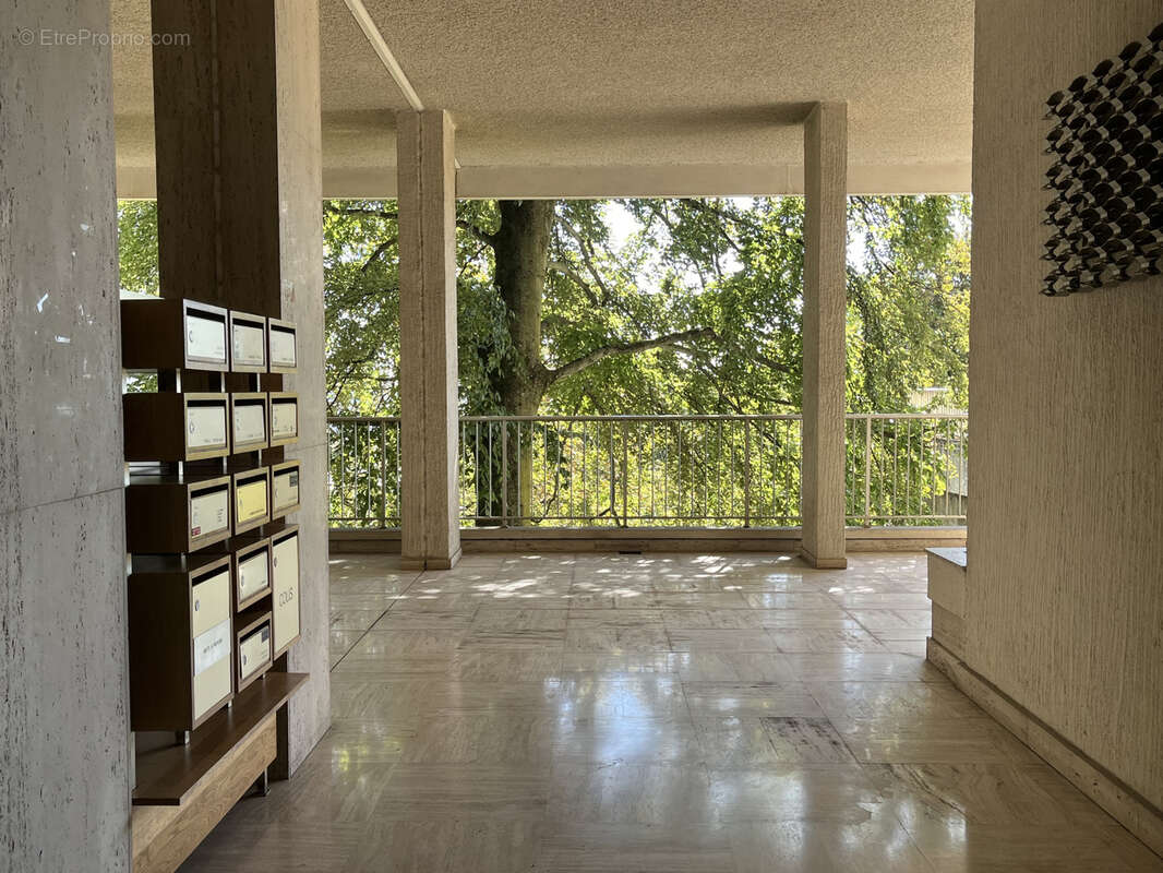 Appartement à SAINTE-FOY-LES-LYON