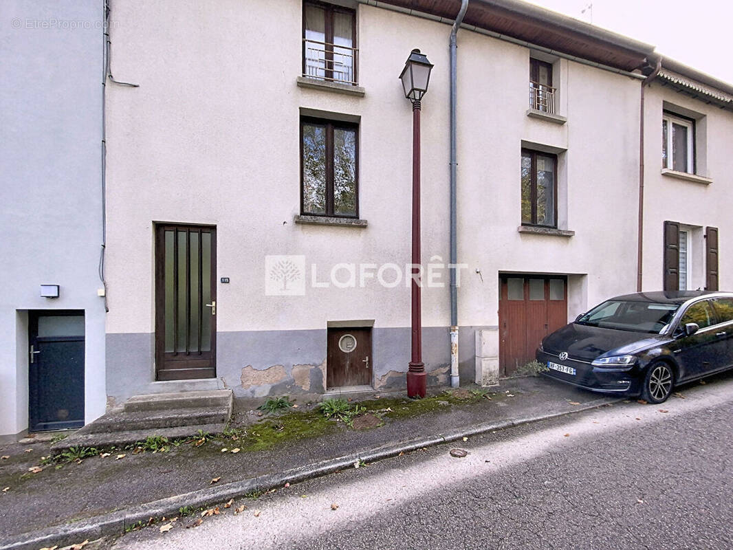 Maison à CONTREXEVILLE