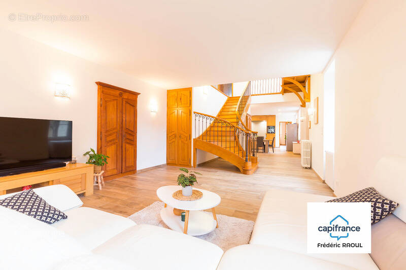 Maison à IS-SUR-TILLE