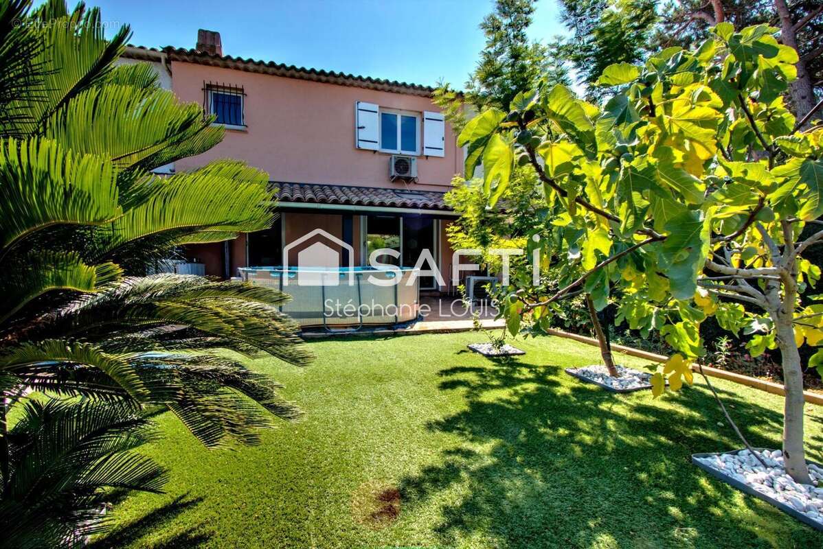 Photo 2 - Maison à FREJUS