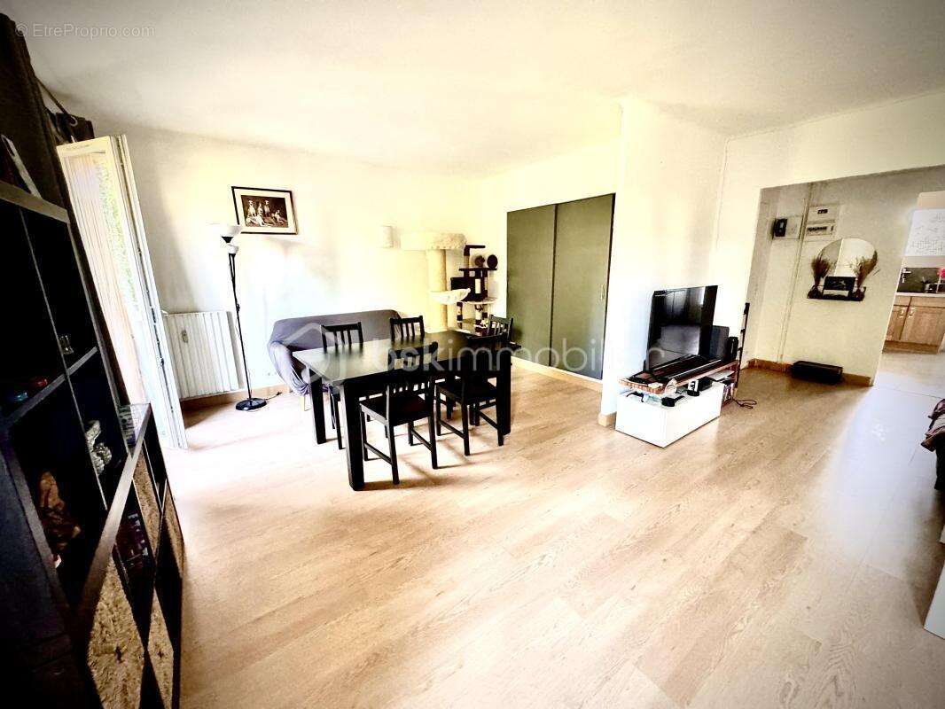 Magnifique appartement  81m² 4 pièces avec un garage, parking, 2 terrasses et une cave - photo 3