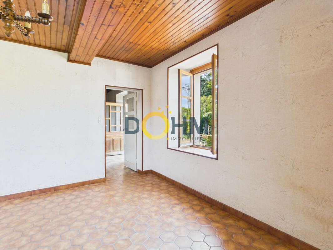 Maison dauphinoise à rénover   90 m2   Châbons, proche A43 et A48 - photo 4