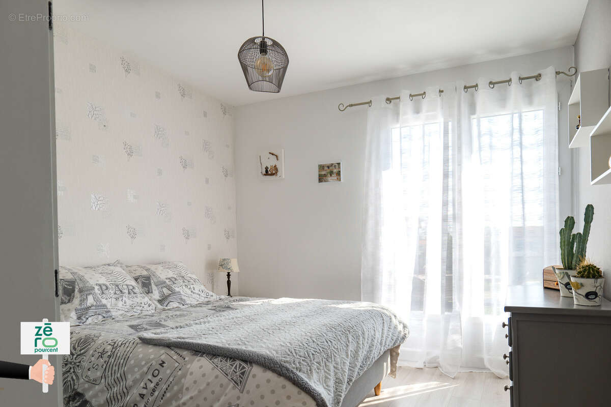 Maison à LES MAGNILS-REIGNIERS