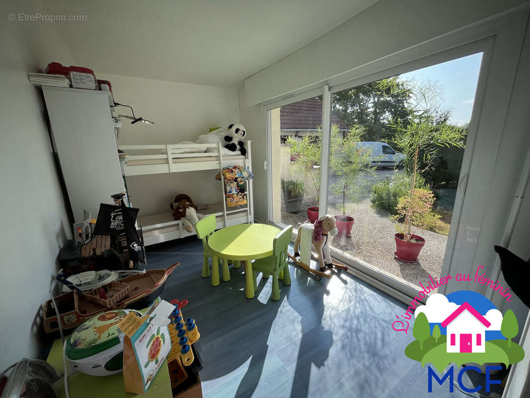 Maison 172 m² à Anet  - photo 8