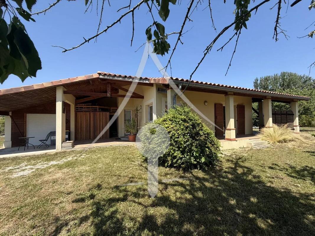Maison à LONGAGES