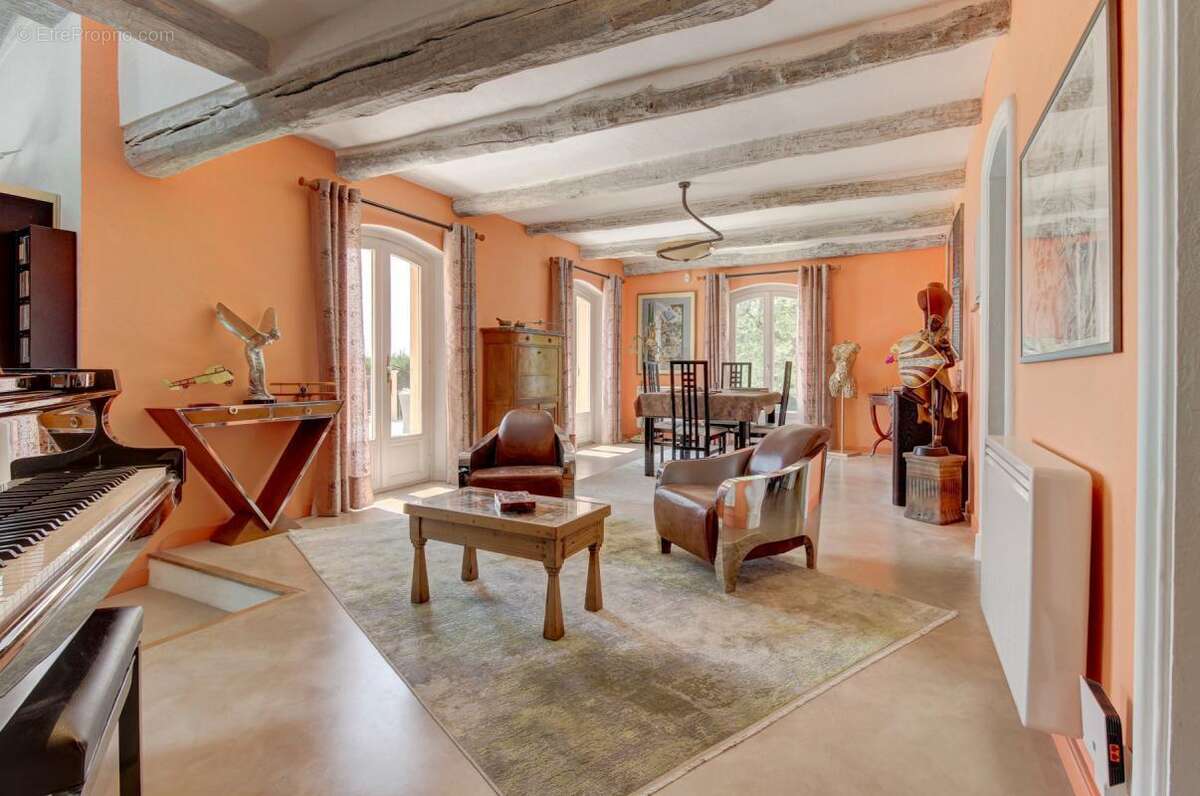 Maison à GATTIERES