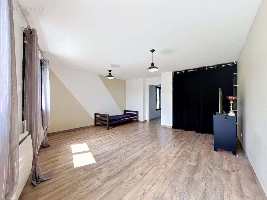 Maison 142 m² à Loire-Sur-Rhone  - photo 14