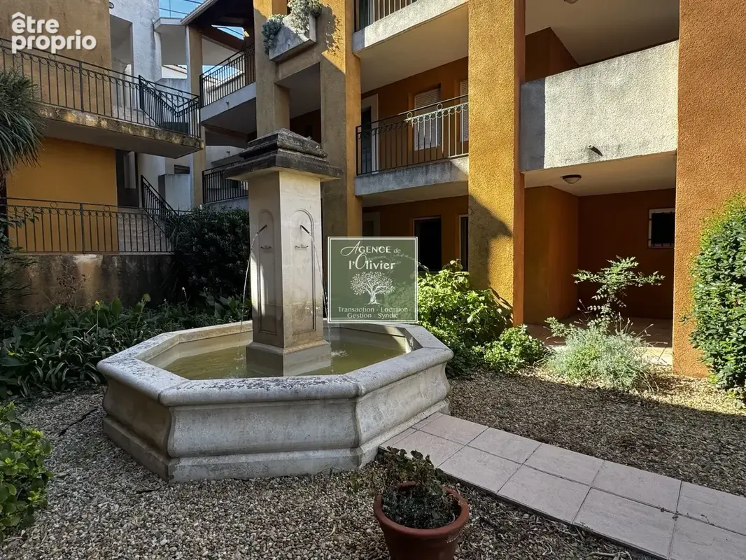 Saint-martin-de-crau   spacieux t3 en rez-de-jardin avec piscine - photo 11